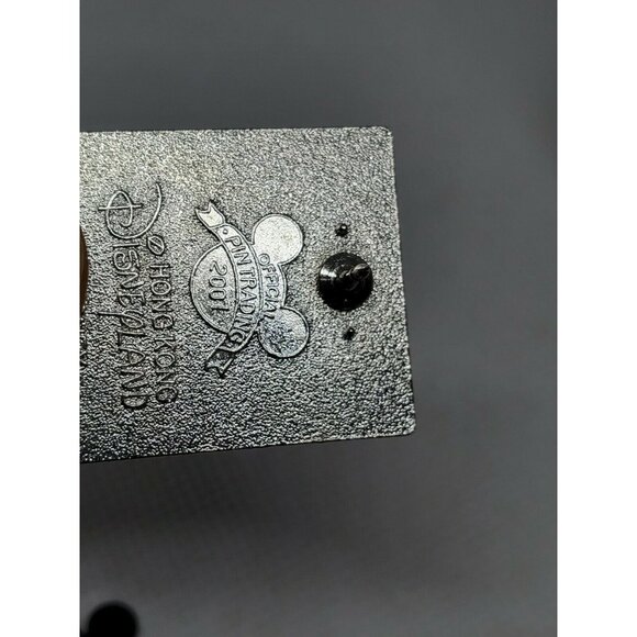 Authentic 2007 Hong Kong Disney Mickey Mouse Thumbs Up Enamel Pin – Vintage - Picture 8 of 12